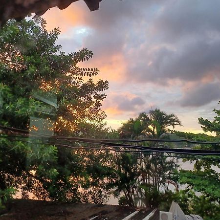 Lakehouse 24Hs Hostel Lagoa Conceicao フロリアノポリス エクステリア 写真